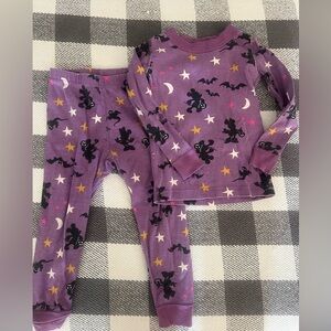 Hanna Andersson Disney Halloween pajamas, sz 3
